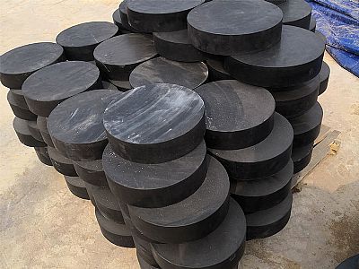 大同板式橡胶支座由若干层橡胶片与薄钢板经加压硫化